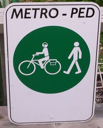 Metro-Ped sign without distances